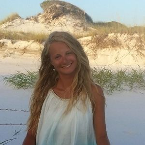 Meet your Posher, Abby